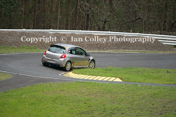 DSC02587_on1 2024